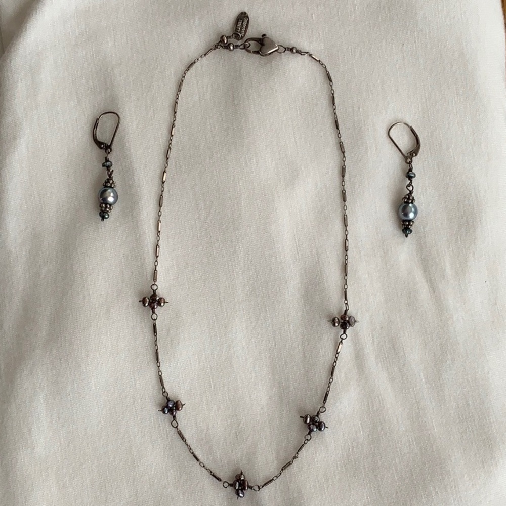 💕Sterling Silver and Pearl Lenni Navarro Necklace - Picture 2 of 7